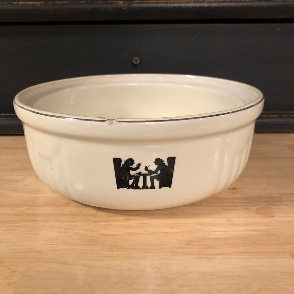 Vintage Hall Superior Quality “Tavern Silhouette “ Bowl